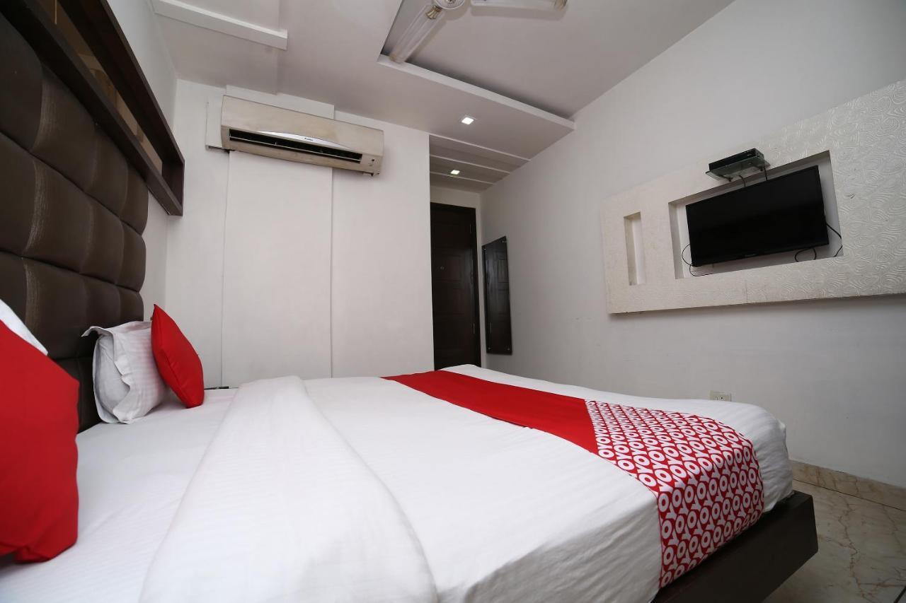 Oyo 11150 Hotel Jmd Rooms Új-Delhi Kültér fotó