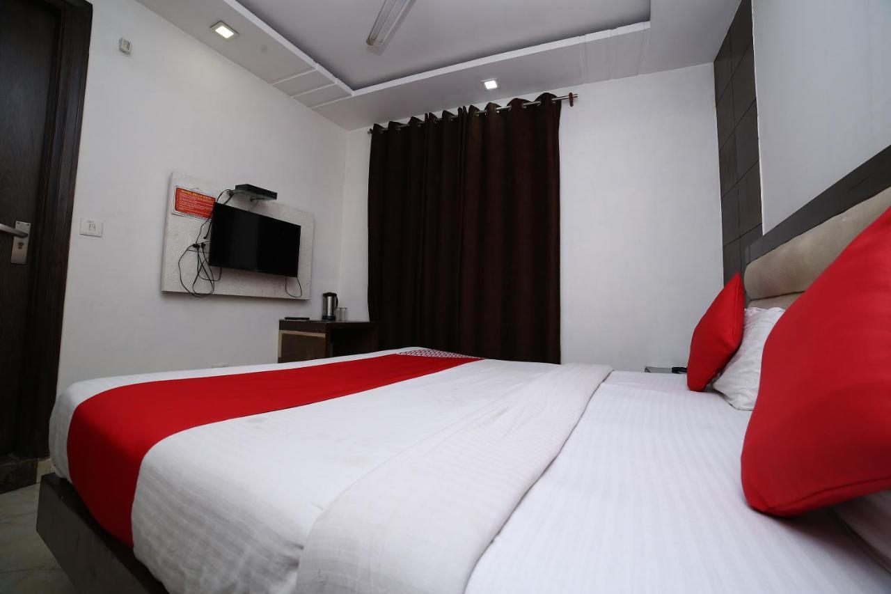 Oyo 11150 Hotel Jmd Rooms Új-Delhi Kültér fotó