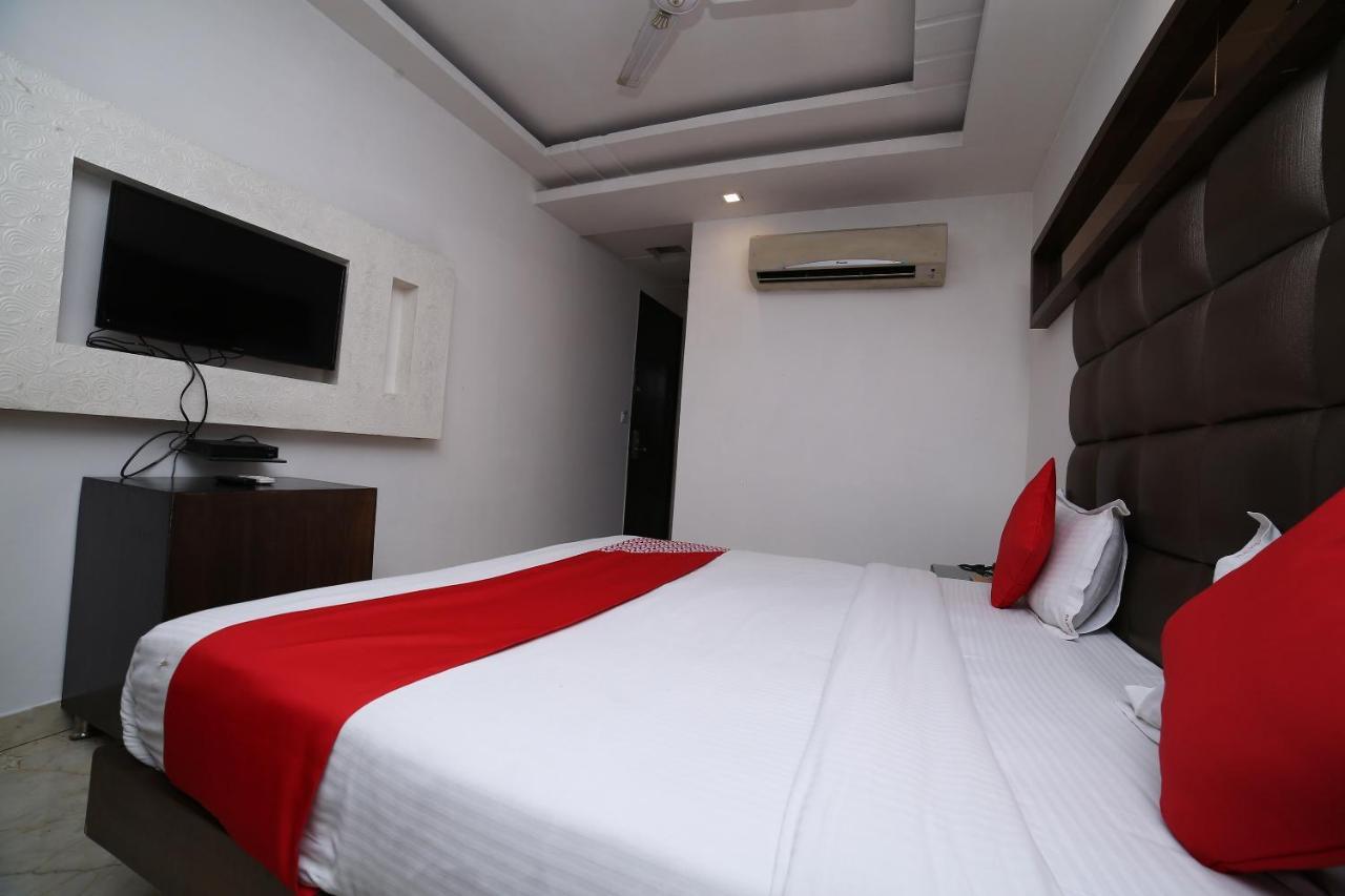 Oyo 11150 Hotel Jmd Rooms Új-Delhi Kültér fotó