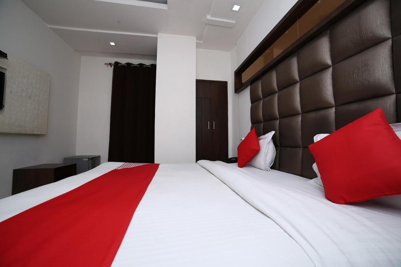 Oyo 11150 Hotel Jmd Rooms Új-Delhi Kültér fotó